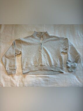 PINK Victoria's Secret Light Gray Cropped Quarter Zip